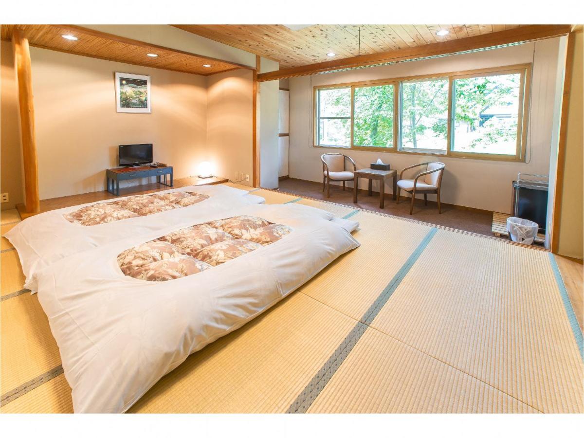 Nomad Hakuba Bed and Breakfast Eksteriør billede